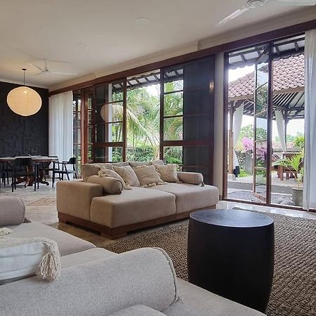 Mumbul Villas Nusa Dua  Extérieur photo