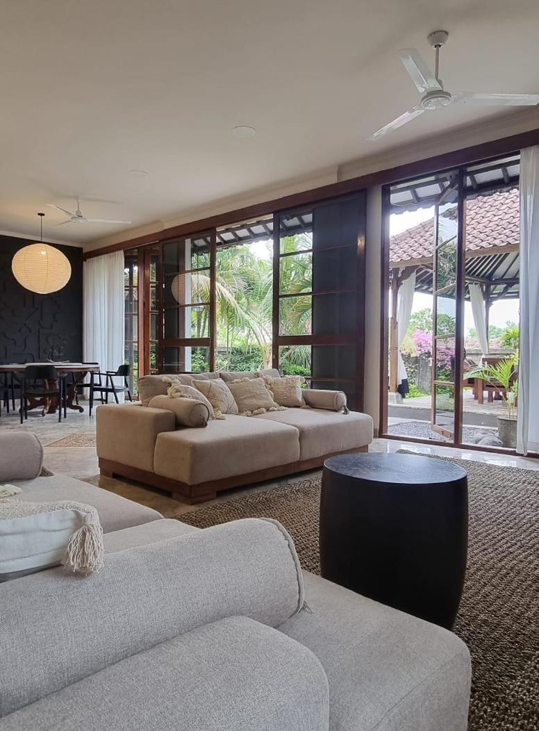 Mumbul Villas Nusa Dua  Extérieur photo
